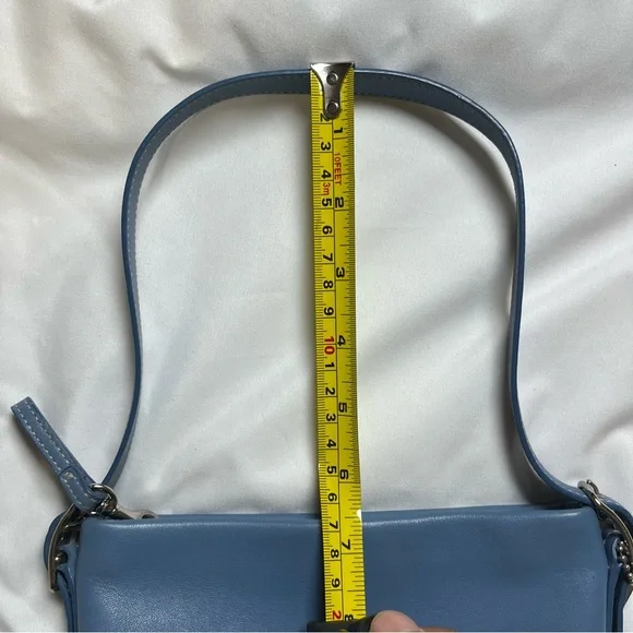 Coach vintage Leather Shoulder Bag - Picture 9 of 11